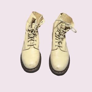 SOLD ON DEPOP: 1460 Women’s Pascal Virginia Leather Boots